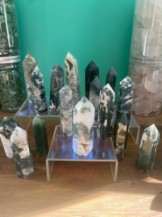 Torres de ágata de musgo verde