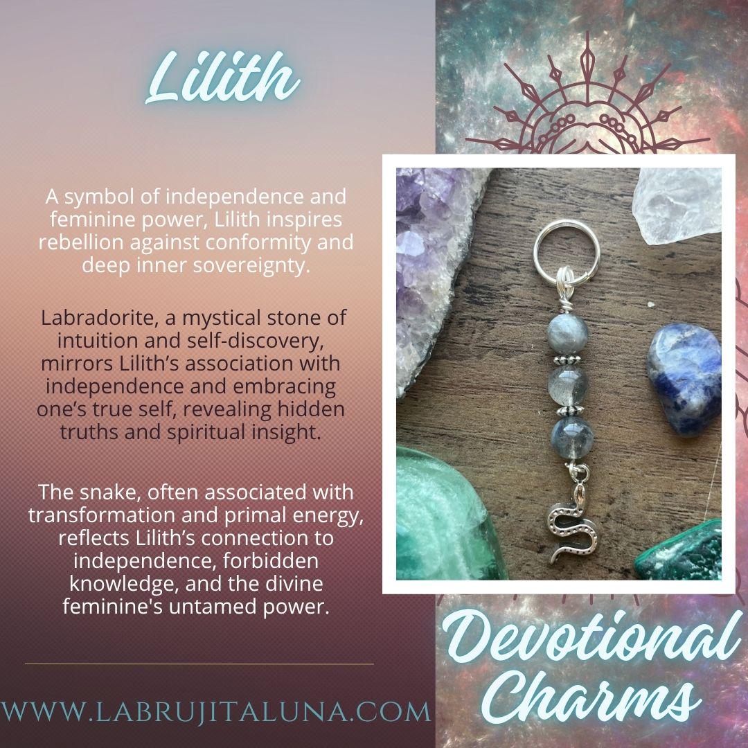 Lilith Devotional Keychain • Crystal Charm Keyring • Goddess Talisman • Witchy Gift • Spiritual Altar Accessory • Labradorite & Snake Symbol