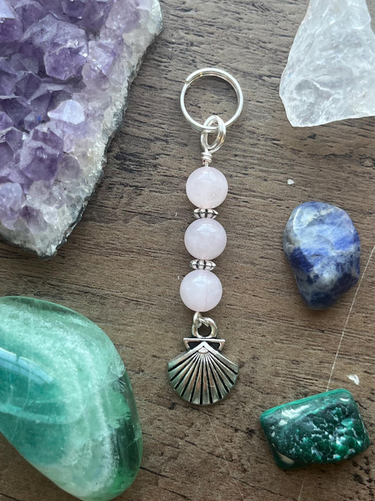 Aphrodite Devotional Keychain • Crystal Charm Keyring • Goddess Talisman • Witchy Gift • Spiritual Altar Accessory • Rose Quartz & Shell
