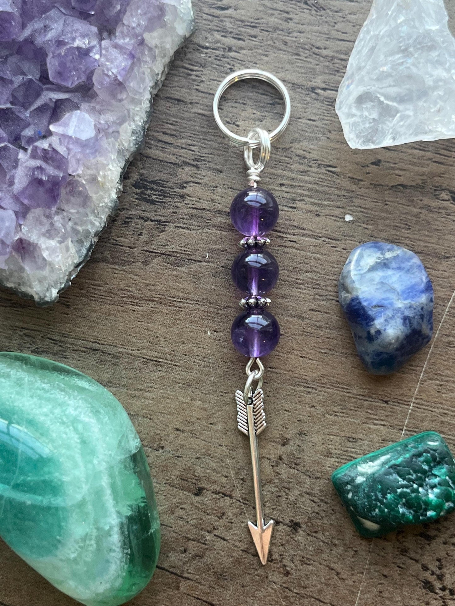 Artemis Devotional Keychain • Crystal Charm Keyring • Goddess Talisman • Witchy Gift • Spiritual Altar Accessory • Amethyst & Arrow Symbol